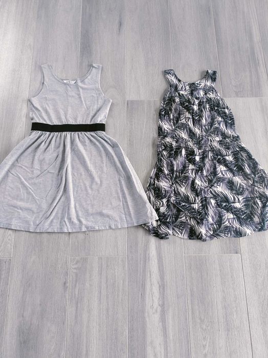 Sukienki 134/140/146