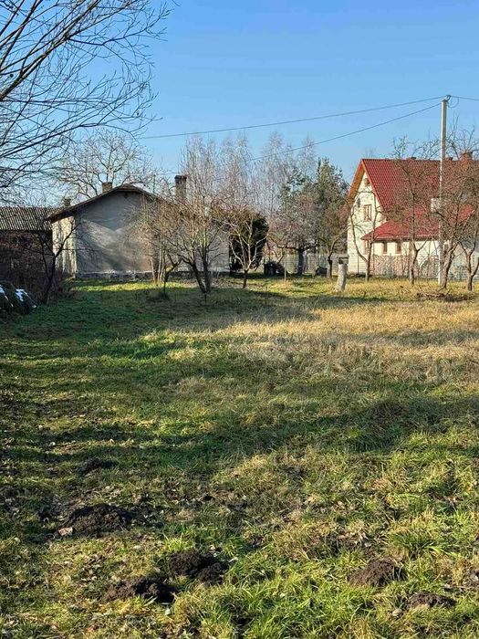 будинок та земельна ділянка 28 сот., м. Жовква