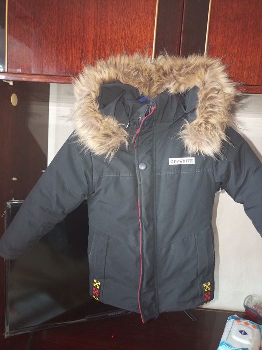 Зимова куртка на ріст 116 терміново!