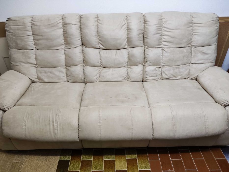 Sofá reclinável de 3 lugares