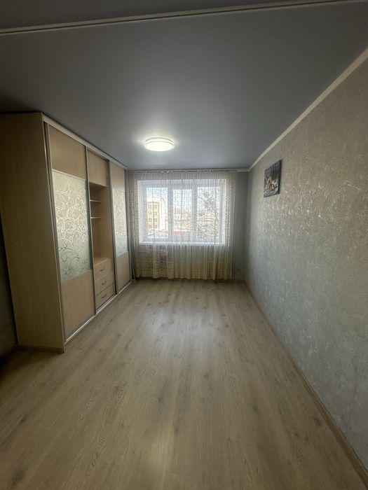 Оренда кімнати в гуртожитку