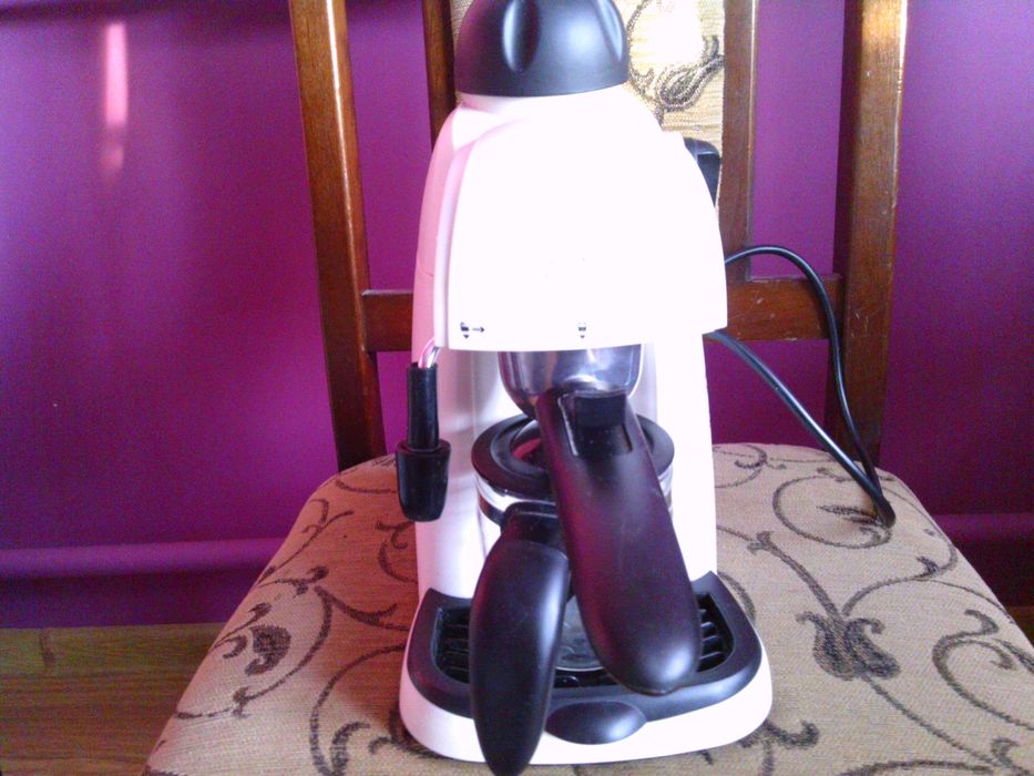 Ekspres do kawy Amica Espris+ gratis