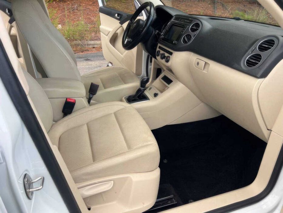 Volkswagen Tiguan      2017