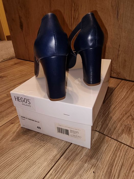 Czółenka Hego's granatowe 40