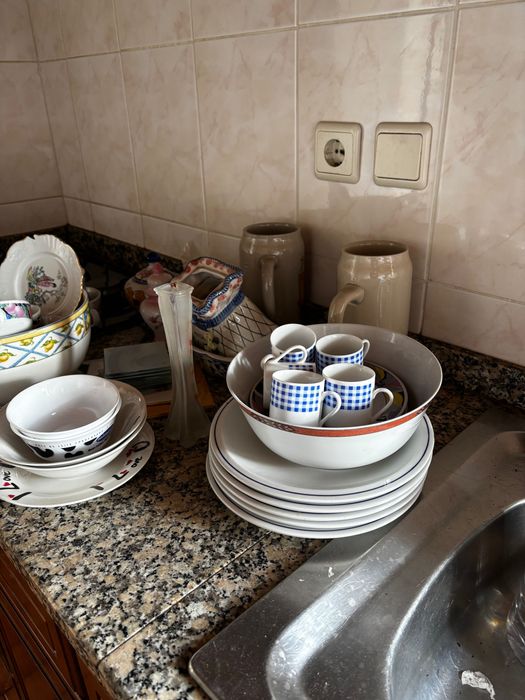 Vendo louça usada em bom estado