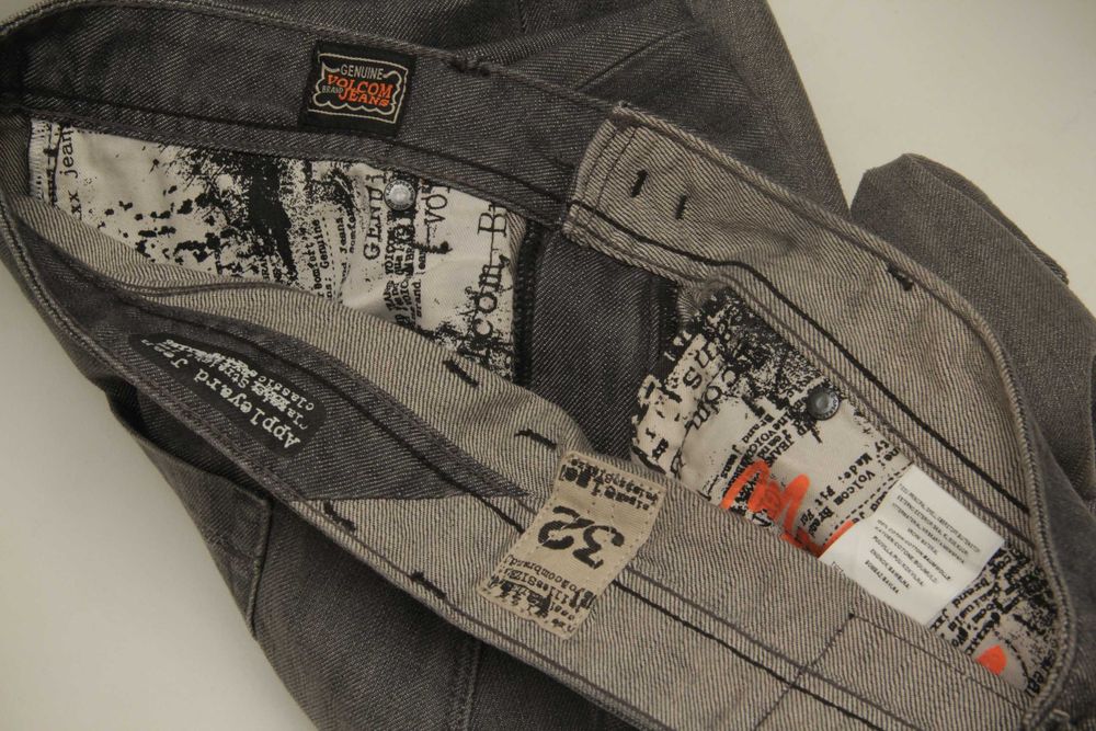 Volcom 32 джинсы из хлопка фирменного кроя.
