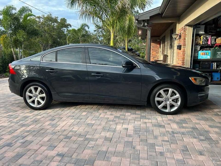 2016 Volvo S60 PREMIER