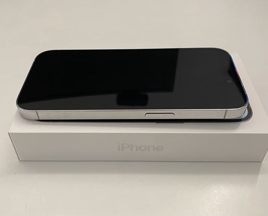 iPhone 14 Pro 256GB Silver | Como Novo | Caixa + Acessórios + AirTag