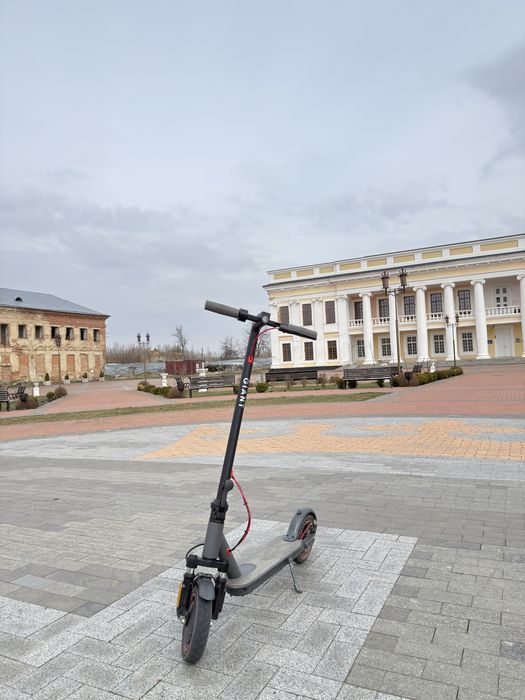 Електросамокат giant u8 pro