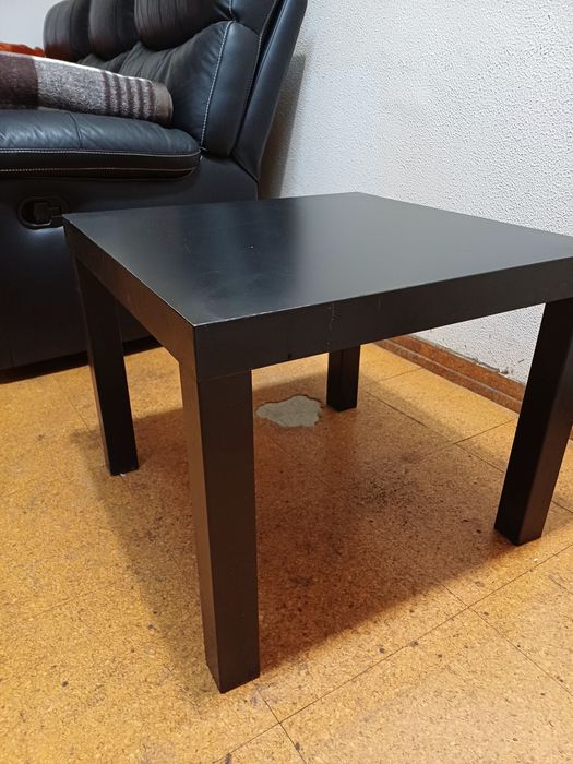 Mesa quadrada preta Ikea