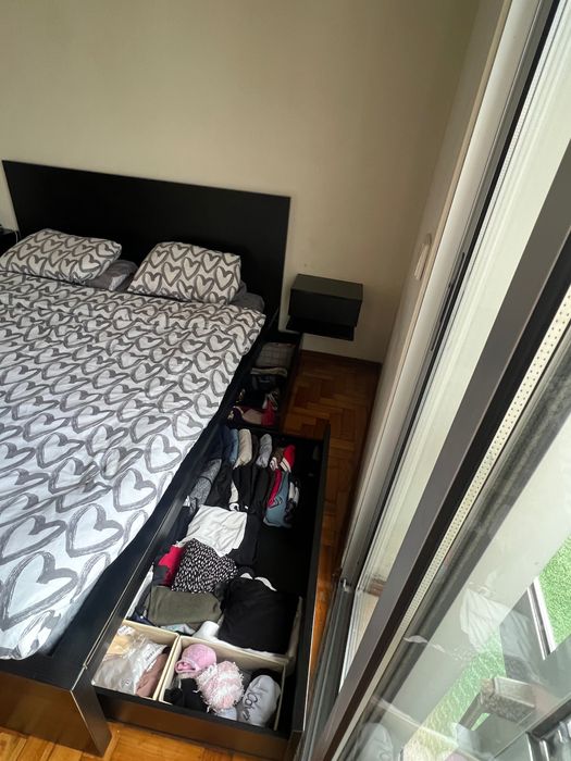 Cama preta ikea 160x200