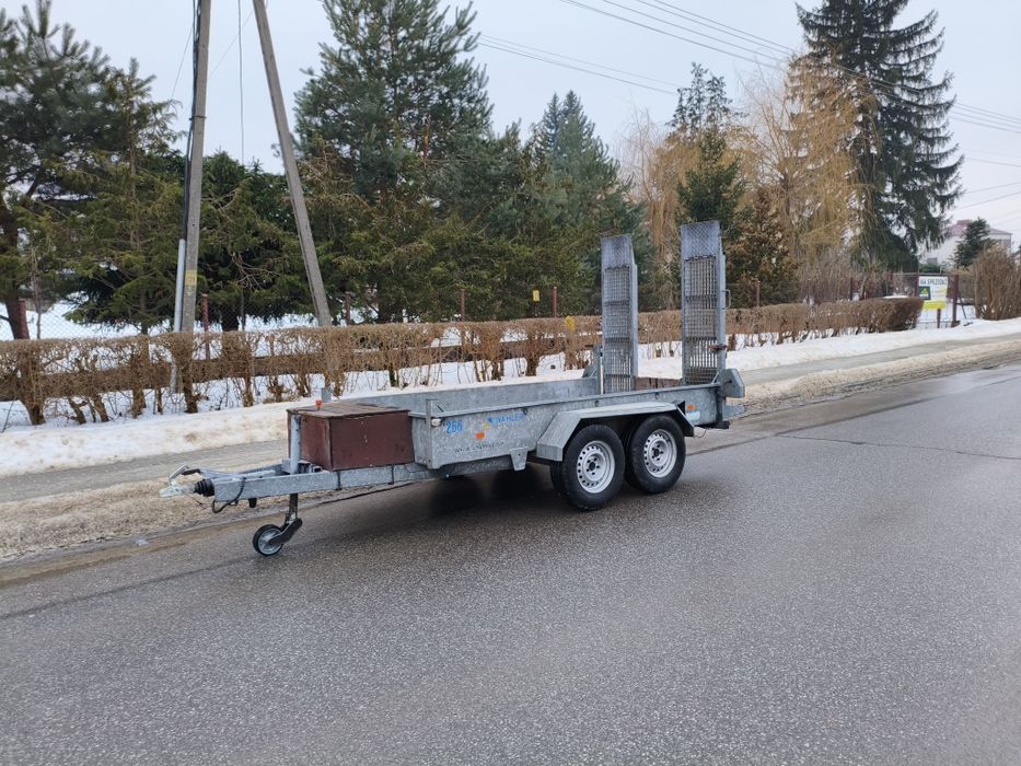 DMC 2600 kg. Mocna przyczepa pod minikoparkę wozidlo