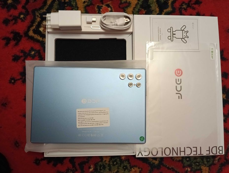 Новий планшетBDF;10,1";4/64gb;6000mah;13Android. Синій.