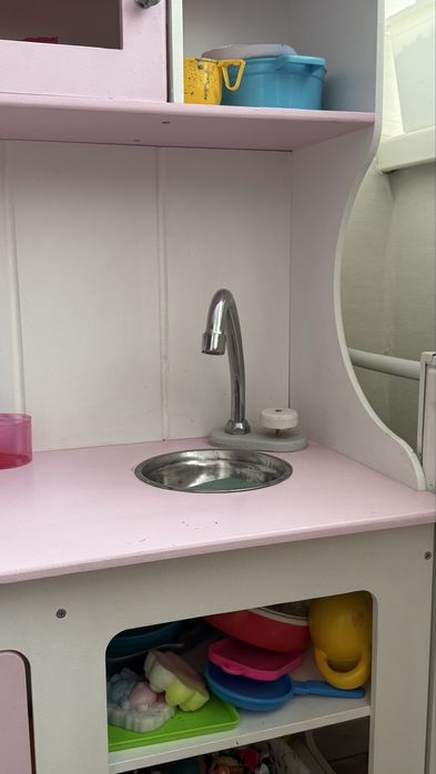 Кухня дитяча деревяна рожева