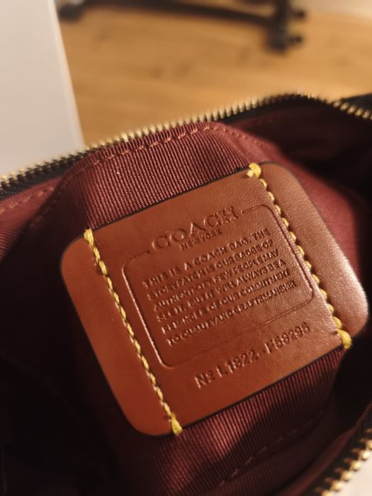 Bolsa Coach na Caixa