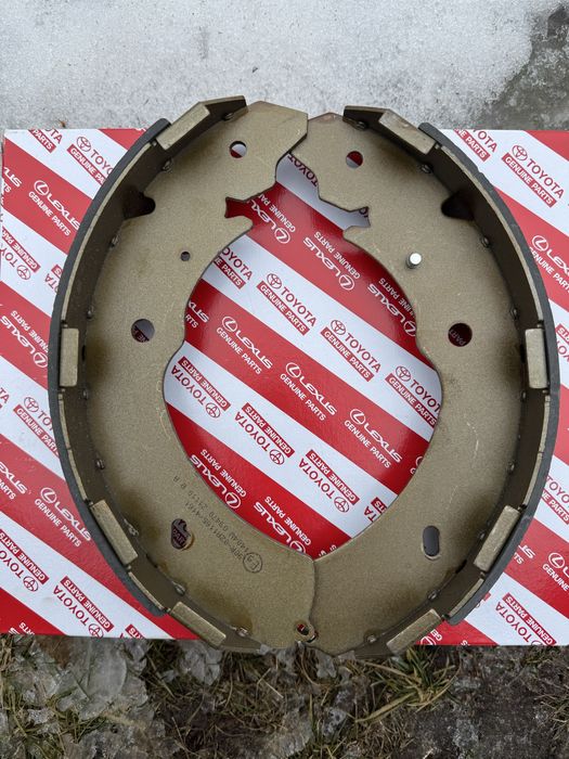 Тормозні колодки задні Mitsubishi L200