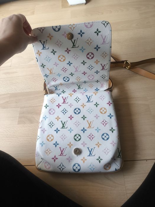 Louiss Vuitton multicolor biala