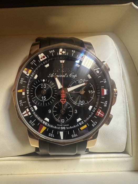 Золотые часы CORUM