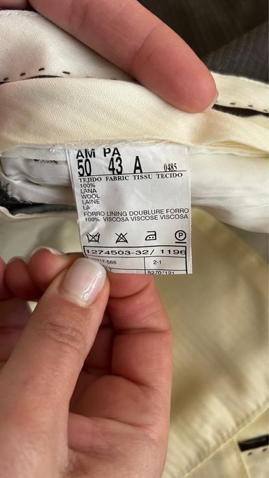 Fato completo calcas e casaco.