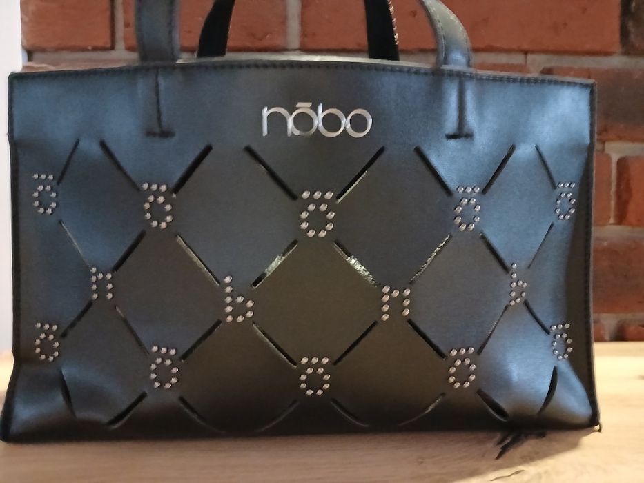 Torebka czarna ćwieki dżety Nobo kosmetyczka gratis
