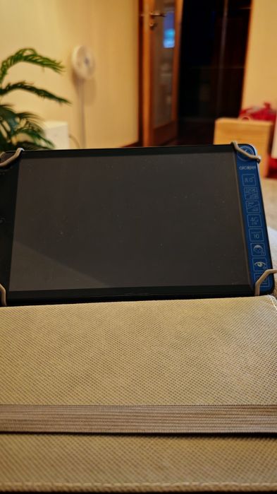 ALCATEL 3T Tablet (8'' - 32 GB - 2 GB - Wi-Fi + 4G - Black)64586494298882123