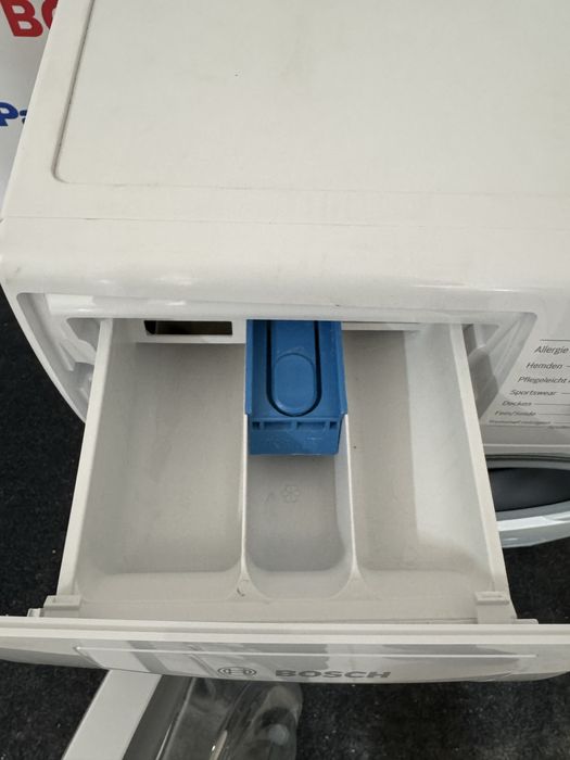 Пральна машина Bosch Serie 4 WAN28121