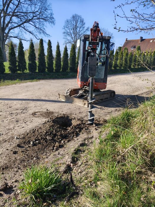 uslugi koparko-ladowarka prace ziemne Minikoparka wynajem na doby Miłomlyn.Małdyty