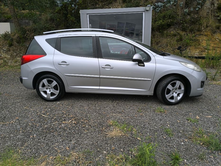 Peugeot 207 SW 1.6 HDI Sport Nacional Panorâmico