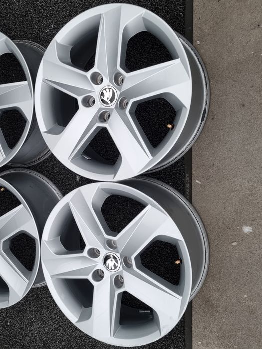 Felgi Alu 18" Skoda Octavia III II IV Superb Karoq Yeti 5x112 Oryginał