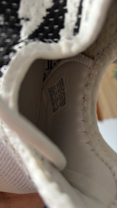 Buty Adidas Yezzy 350 zebra 44 r