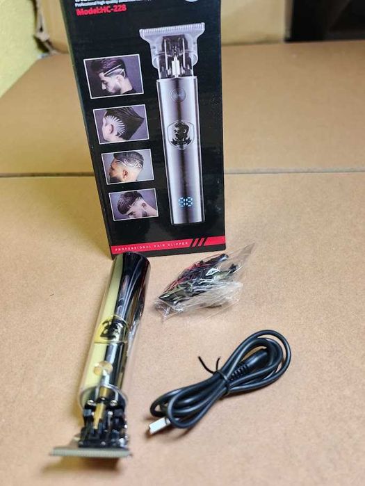 Máquina de Contornos e Aparador de Precisão cabelo e barba Prateada NOVA