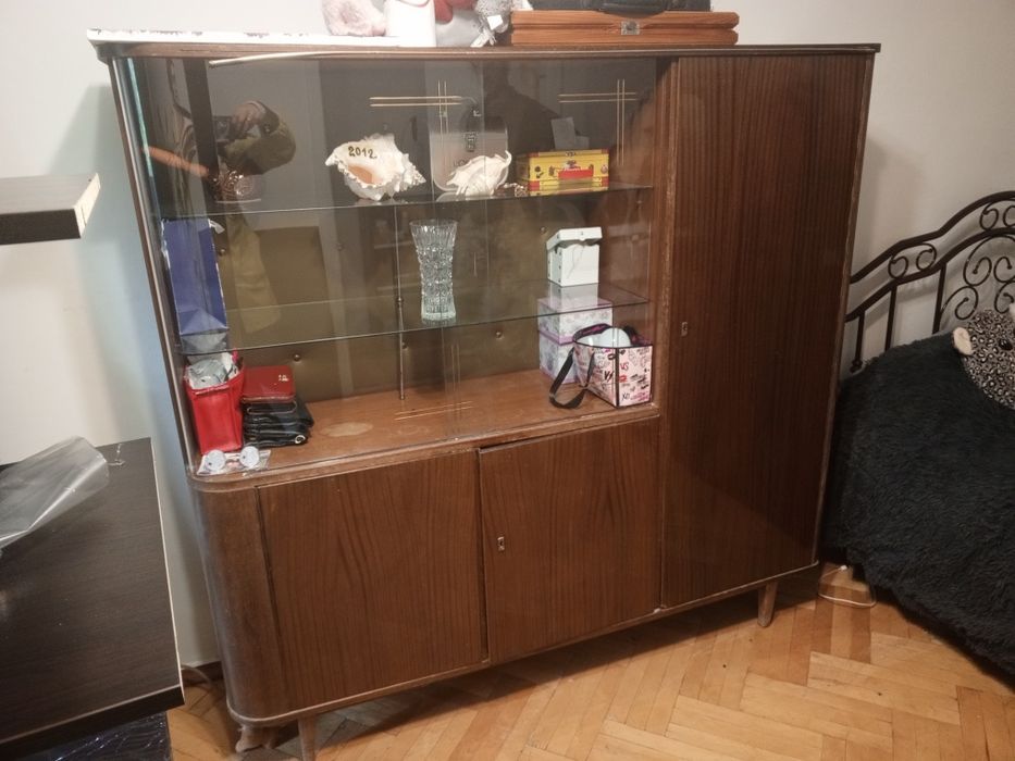 Віддам шафу,ретро..класна редизайн