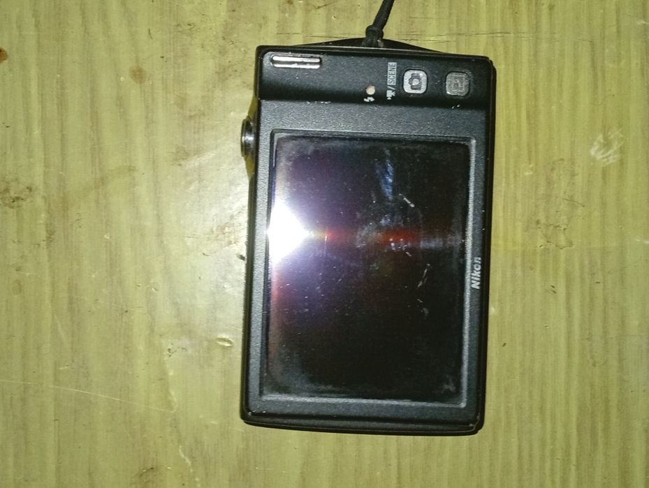фотоапарат Nikon Coolpix S4000