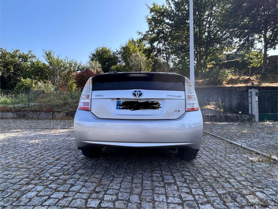 Toyota Prius 1.8 PREMIUM + GPS