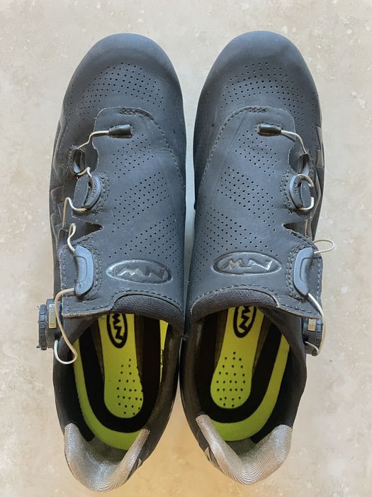 Sapatos ciclismo Northwave com Carbono