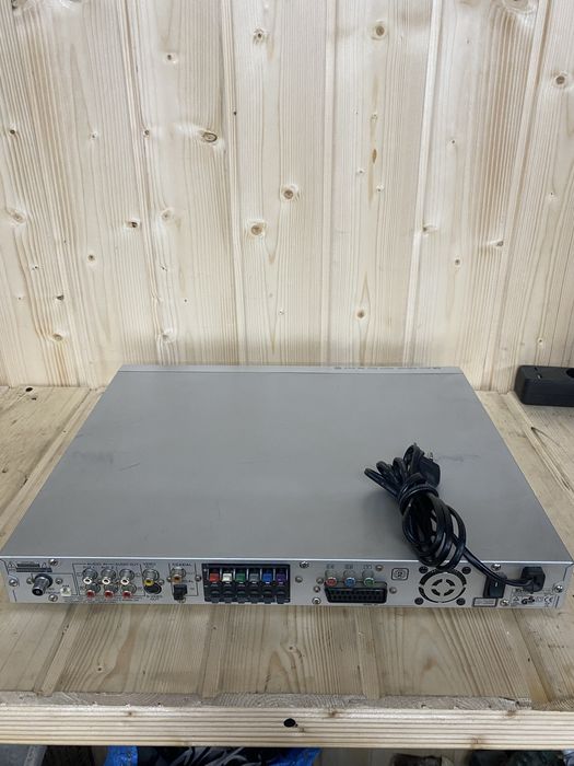 Odtwarzacz DVD Tevion DR-108 – uszkodzony