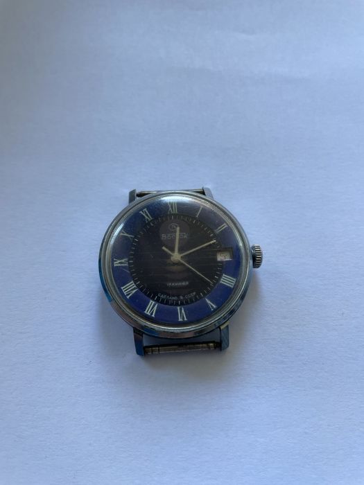 часы Восток  "восход луны" СССР редкие!