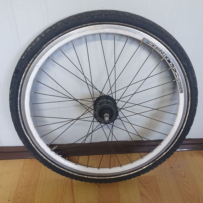 Koło 26 cali Przednie Prądnica Shimano