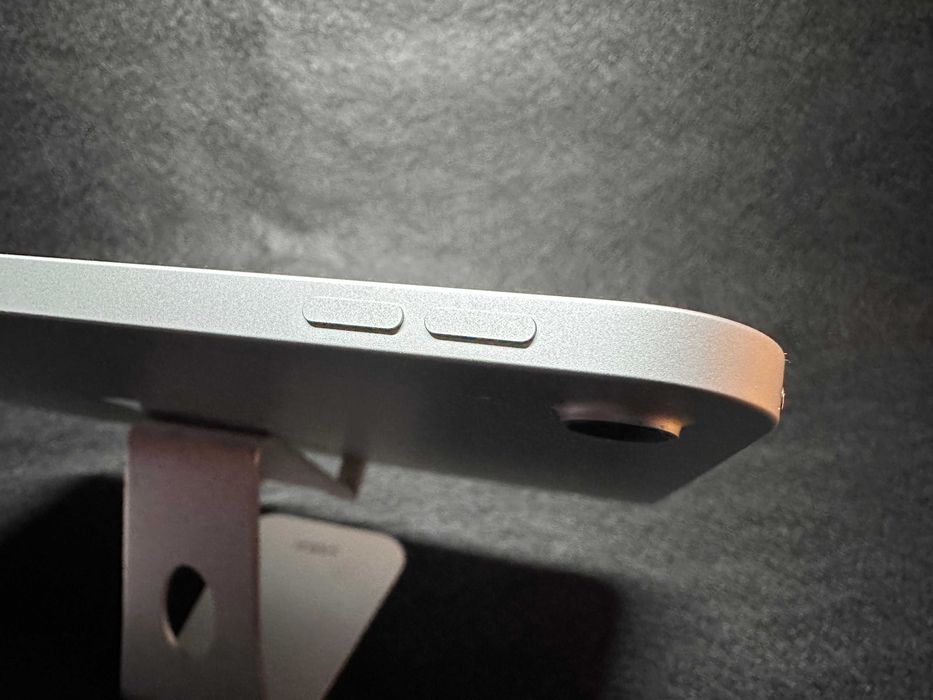 Tablet Apple iPad (10th Gen) Wi-Fi 10,9" 4 GB/64 GB Silver 2022 | 99%