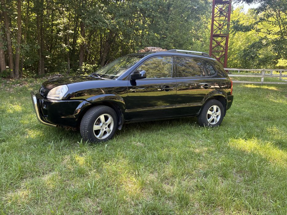 Поодається Hyundai Tucson 4WD АКПП