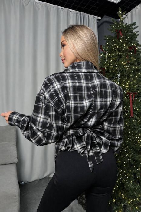 Жіноча сорочка приталена