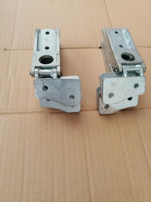 Петля багажника ВАЗ 2111 (КУЗОВ УНИВЕРСАЛ)