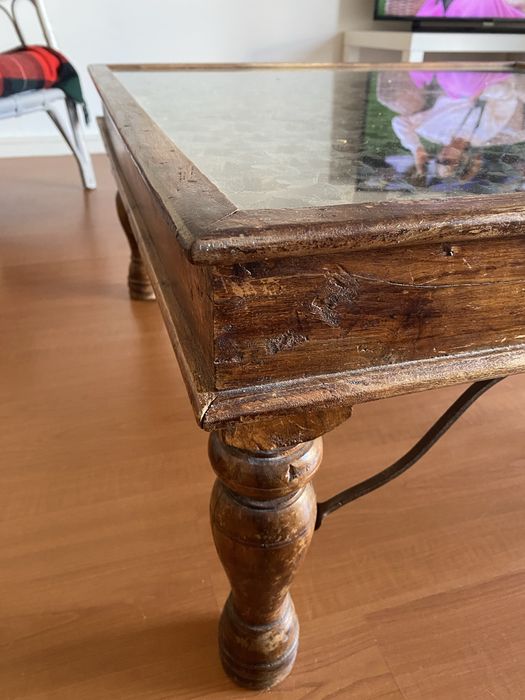 Mesa de centro em madeira