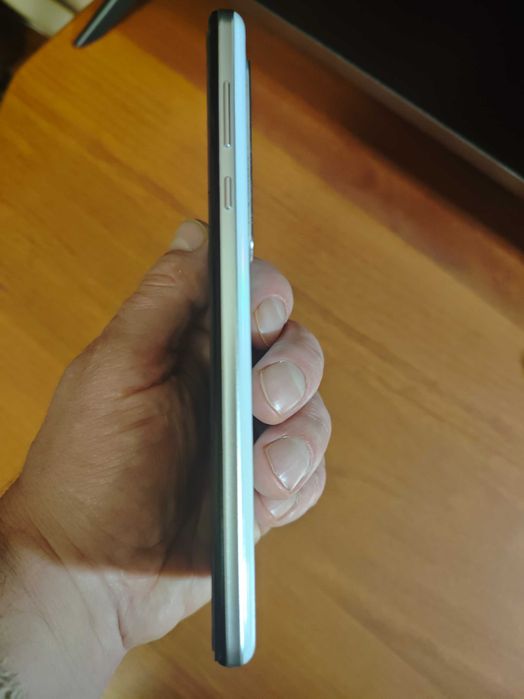 Смартфон Sharp Aquos R5G 12/256GB White