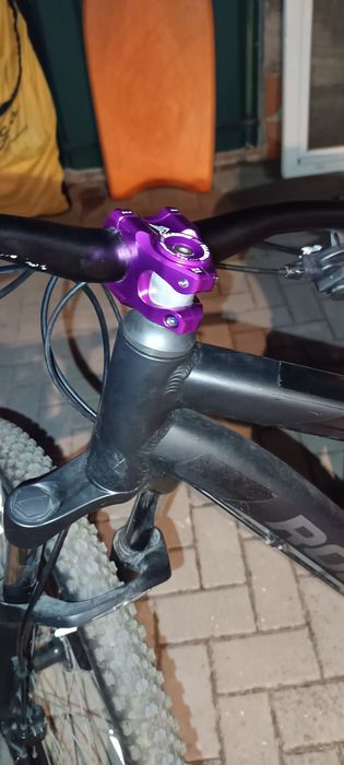 Avanço de volante e pedais bicicleta
