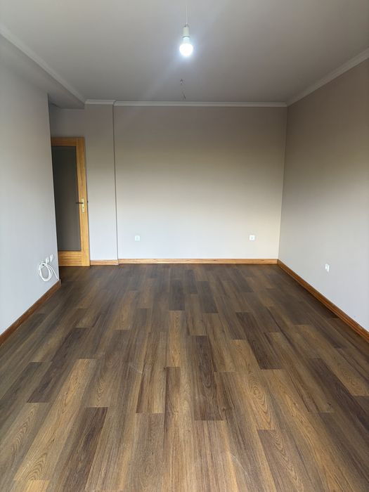 Alugo T1 Lavra   100 m praia