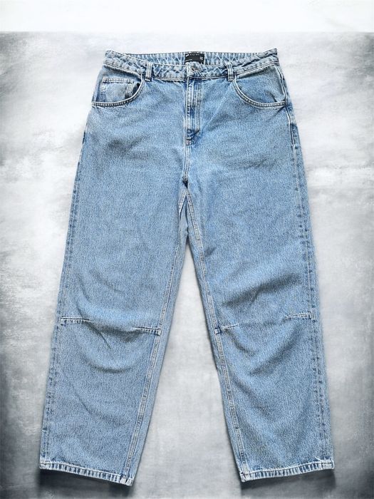 Світло блакитні джинси