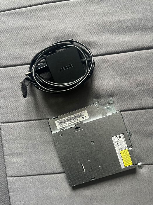 Asus a541SA uszkodzony