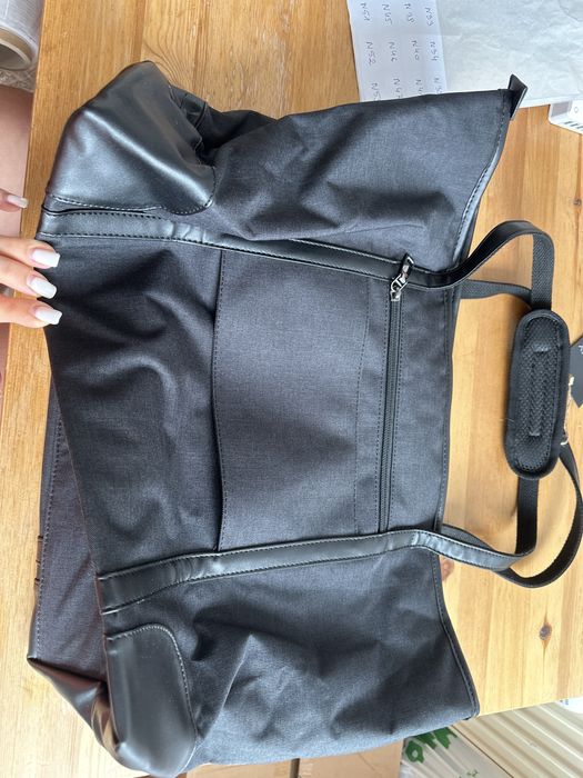 Torba vaschy na laptopa czarna