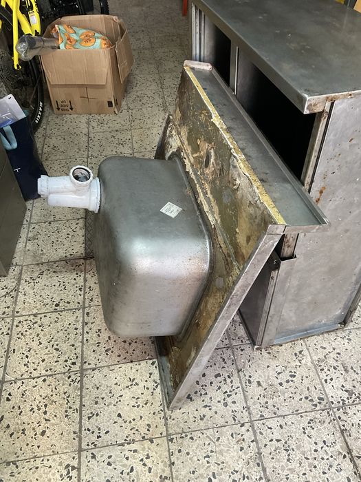Bancada para lavar loica , louça, cuba